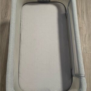 Newton bassinet